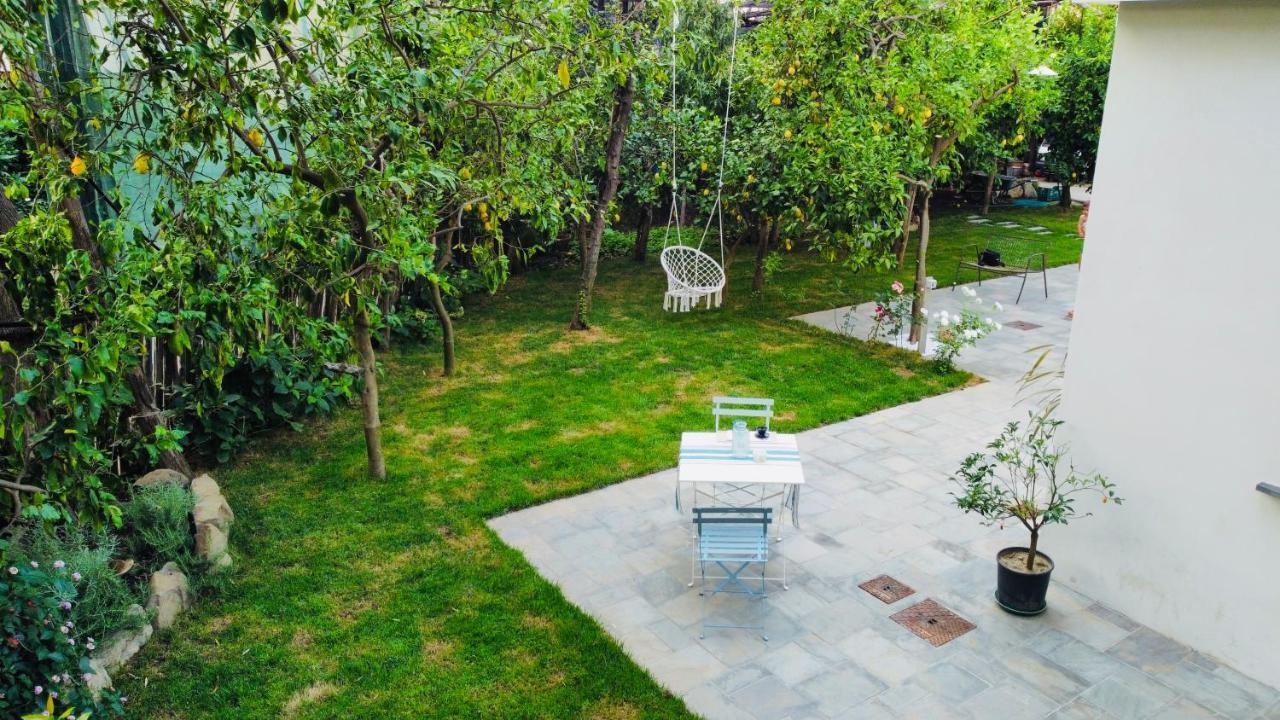Flavia'S Lemons Bed and Breakfast Sorrento Buitenkant foto